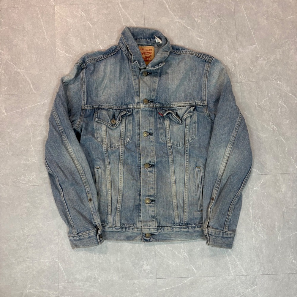 Levis Trucker Jacket Light Wash Denim Button Up Jean Jacket 2941